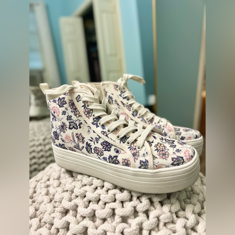 Universal Thread Platform Sneakers - image 1